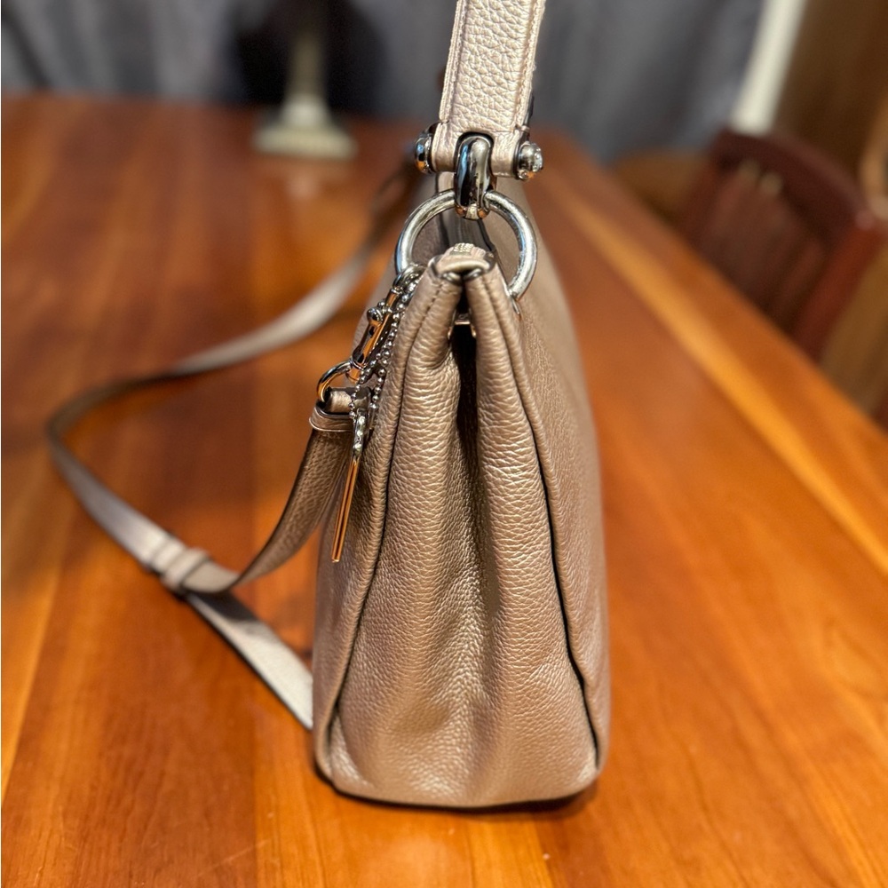 Coach gold leather handbag - Picture 7 of 16